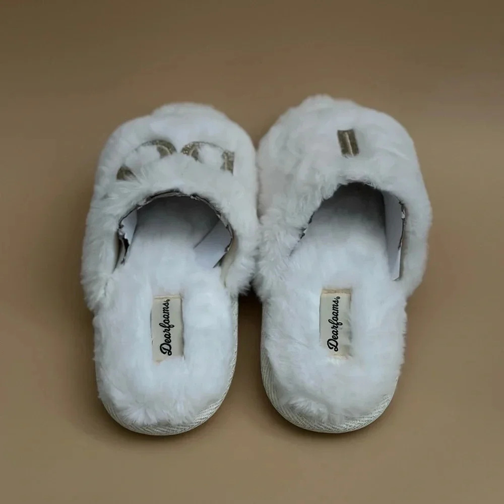 NWOT Women's I Do Slippers by Dearfoams White Size: 5-6 - Picture 4 of 4